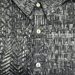 TORI RICHARD Hawaiian L Cotton Lawn Tropical Abstract Geometric Made In Hawaii